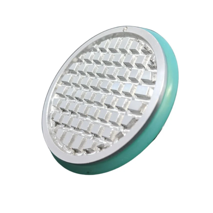 Metal specimen chuck for MICROM/QS cryostats
