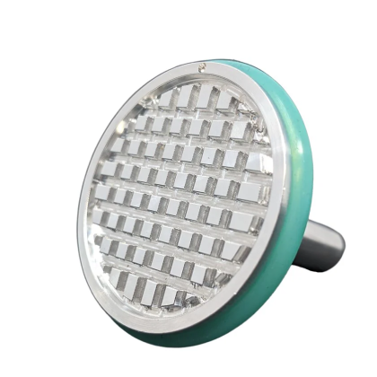 Metal specimen chuck for SHANDON cryostats