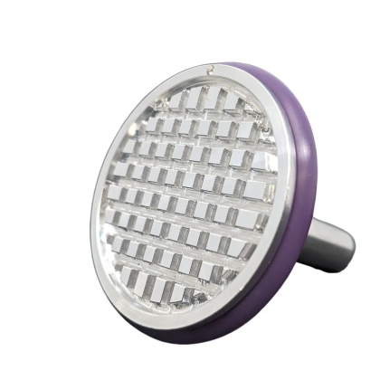 Metal specimen chuck for SHANDON cryostats