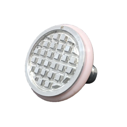 Metal specimen chuck for MICROM/QS cryostats