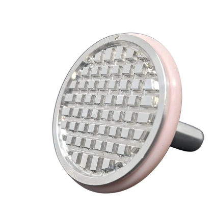 Metal specimen chuck for SHANDON cryostats