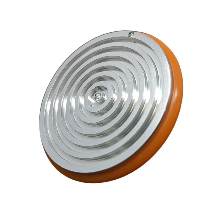 Metal specimen chuck for MICROM/QS cryostats